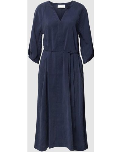 ARMEDANGELS Midikleid mit V-Ausschnitt Modell 'ATESSAA' - Blau