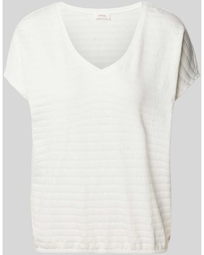 S.oliver T-Shirt mit Strukturmuster und V-Ausschnitt - Weiß