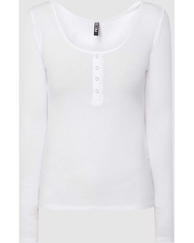 Pieces Serafino-Shirt mit Stretch-Anteil Modell 'Kitte' - Weiß