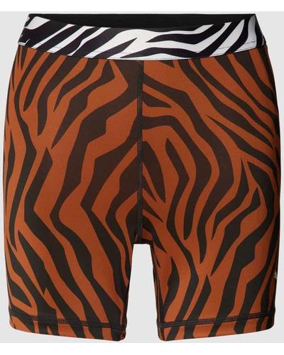PUMA Shorts mit Animal-Print Modell 'ANIMAL REMIX' - Orange