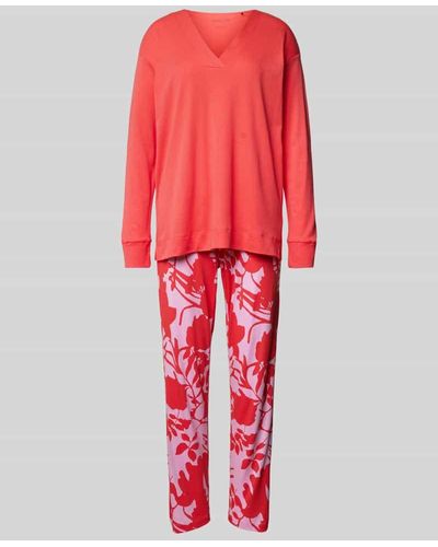 Schiesser Pyjama mit V-Ausschnitt Modell 'Modern Nightwear' - Rot