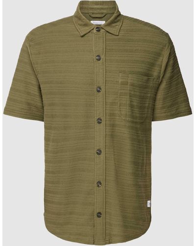 Knowledge Cotton Loose Fit Freizeithemd mit Brusttasche - Grün