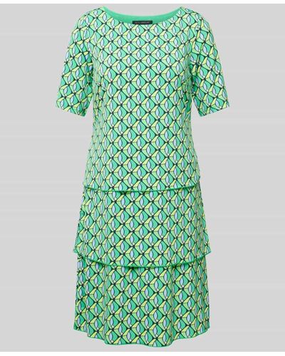 Betty Barclay Knielanges Kleid mit Allover-Print - Grün