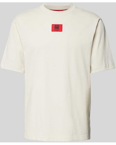 HUGO T-Shirt mit Label-Patch Modell 'Drambok' - Weiß