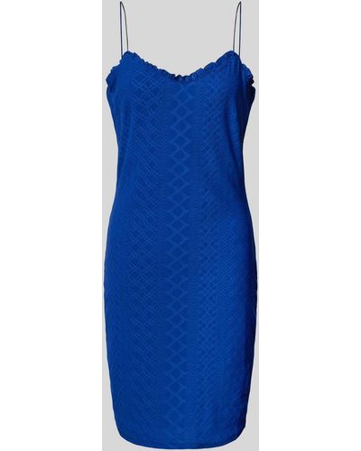Pieces Knielanges Kleid mit Strukturmuster Modell 'KYLIE' - Blau
