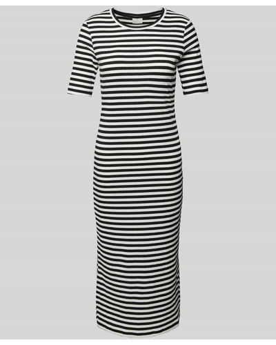 Kaffe T-Shirt-Kleid mit Streifenmuster und Rundhalsausschnitt - Schwarz