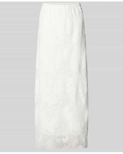 Mbym Maxirock mit Spitzenbesatz Modell 'Jadine' - Weiß