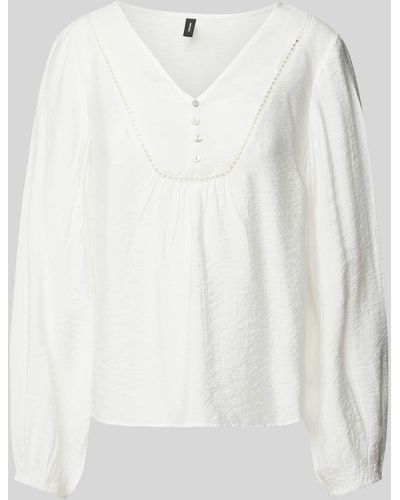 Vero Moda Bluse mit kurzer Knopfleiste Modell 'MIRA' - Weiß