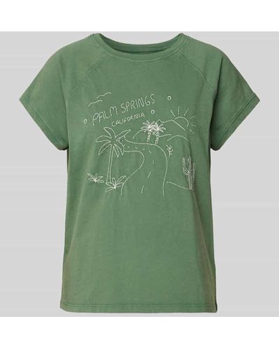 Jake*s T-Shirt mit Motiv- und Statement-Stitching - Grün