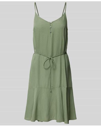 Pieces Knielanges Kleid mit Bindegürtel Modell 'NYA' - Grün