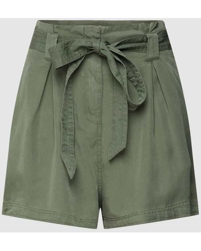 Superdry Shorts mit Stoffgürtel - Grün