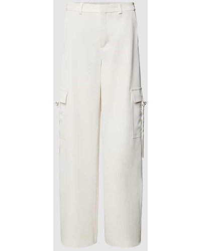 DRYKORN Chino mit aufgesetzten Taschen Modell 'YOUNG' - Weiß