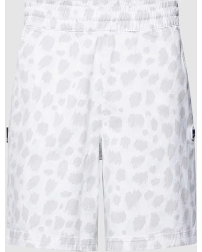 PUMA Shorts mit Allover-Print Modell 'DOWNTOWN' - Weiß