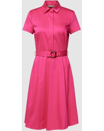 christian berg Kleid mit unifarbenem Design und Taillenband - Pink
