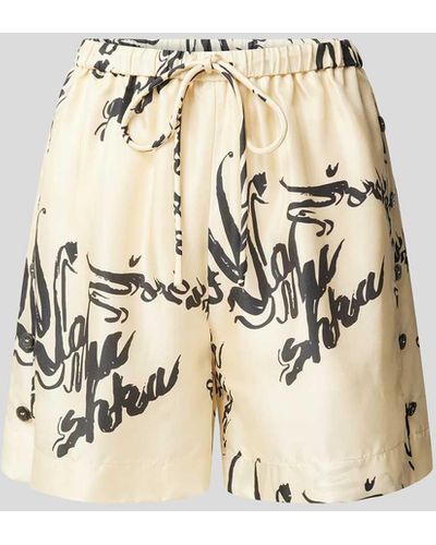Nanushka Shorts aus reiner Seide - Weiß