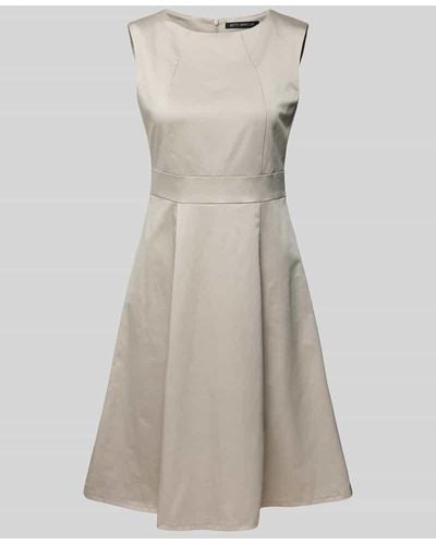 Betty Barclay Knielanges Kleid mit Rundhalsausschnitt - Natur