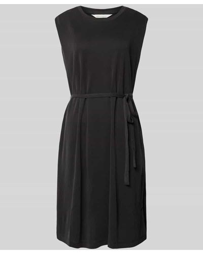 MSCH Copenhagen Knielanges Kleid mit Bindegürtel Modell 'Juniper' - Schwarz