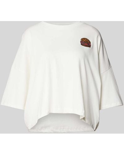 Essentiel Antwerp Oversized T-shirt Met Motiefbadge - Wit