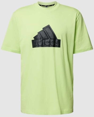 adidas T-Shirt mit Logo-Print und Rundhalsausschnitt - Grün