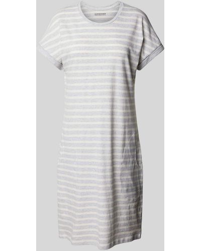 Schiesser Nachthemd mit Streifenmuster - Weiß