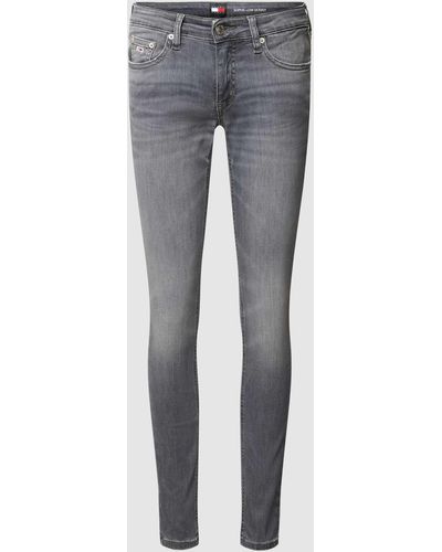Tommy Hilfiger Jeans mit Reißverschluss mit Label-Patch und Denim-Look - Grau
