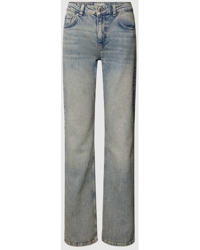 Gina Tricot Flared Jeans im 5-Pocket-Design - Grau