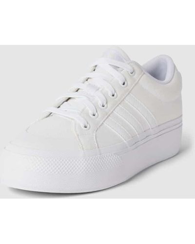 adidas Sneaker mit Label-Print Modell 'BRAVADA' - Weiß