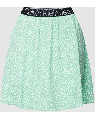 Calvin Klein Minirock mit floralem Allover-Muster - Grün