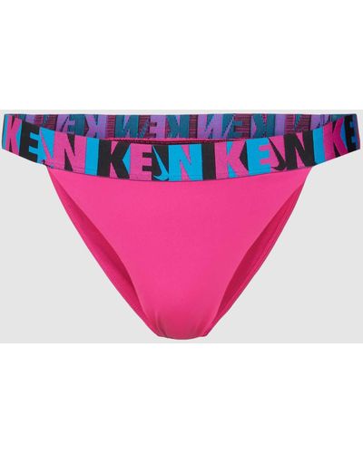 Nike Bikini-Hose mit Label-Print - Pink