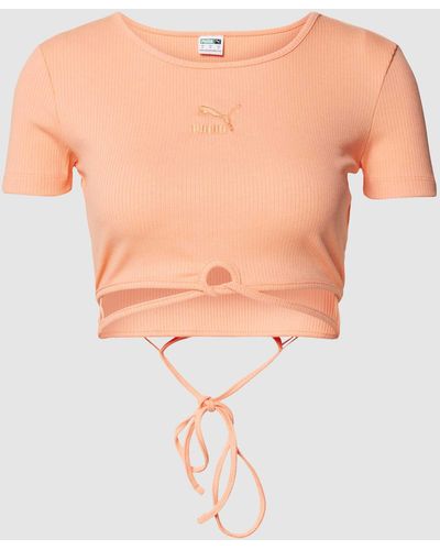 PUMA Crop Shirt mit Label-Stitching - Weiß