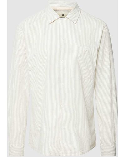 Anerkjendt Herren Freizeithemd mit Brusttasche Modell 'AKKURT' - Weiß