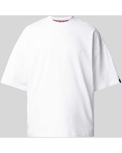 Alpha Industries T-Shirt mit Label-Patch Modell 'LOGO' - Weiß