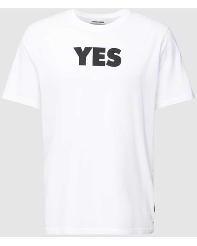 ARMEDANGELS T-Shirt mit Statement-Print - Weiß