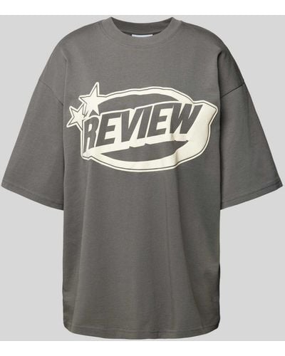 Review Oversized T-Shirt mit Label-Print - Grau
