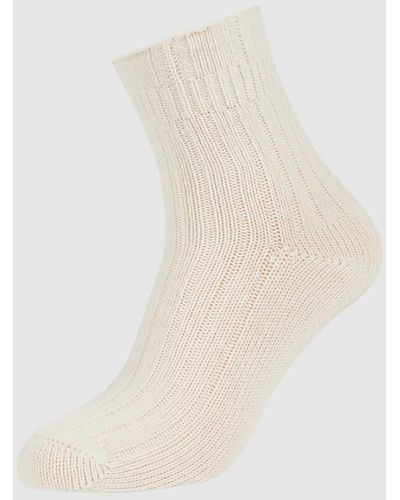 FALKE Socken mit Kaschmir-Anteil Modell 'Bedsock' - Weiß