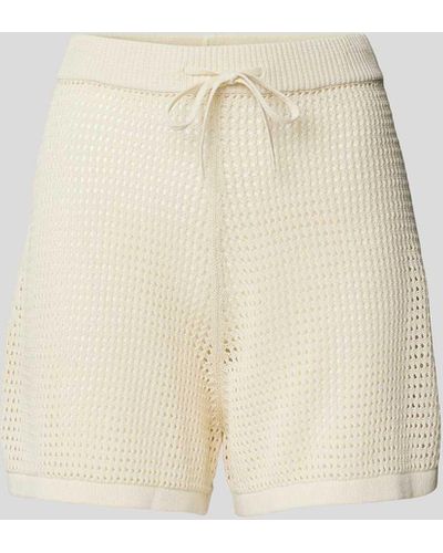Nanushka Shorts mit Lochmuster Modell 'JAEL' - Weiß