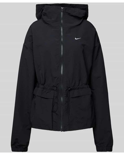 Nike Jacke mit Logo-Stitching - Schwarz