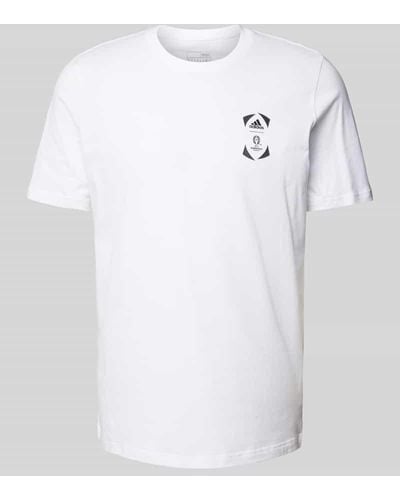 adidas T-Shirt mit Label-Print - Weiß
