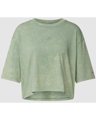 adidas Cropped T-Shirt mit Label-Stitching - Grün