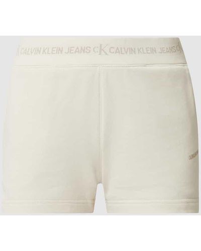 Calvin Klein Sweatshorts aus Bio-Baumwolle - Weiß