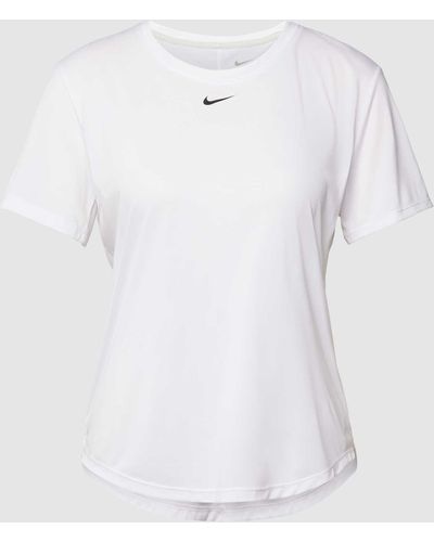 Nike T-Shirt mit Logo-Print - Weiß