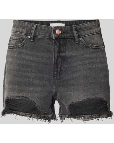 ONLY Jeansshorts im Destroyed-Look Modell 'PACY' - Grau