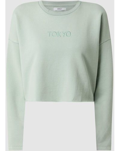 ONLY Cropped Sweatshirt mit City-Print Modell 'Haley' - Grün