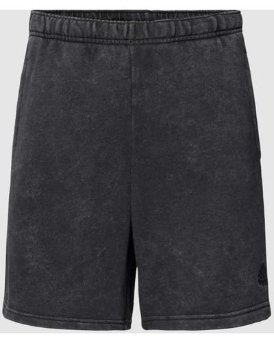 adidas Shorts mit Eingrifftaschen - Schwarz