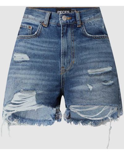 Pieces High Waist Jeansshorts im Destroyed-Look Modell 'Vacay' - Blau
