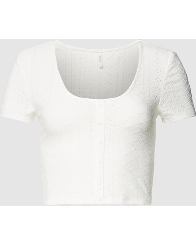 ONLY Cropped T-Shirt mit Knopfleiste Modell 'SANDRA' - Weiß
