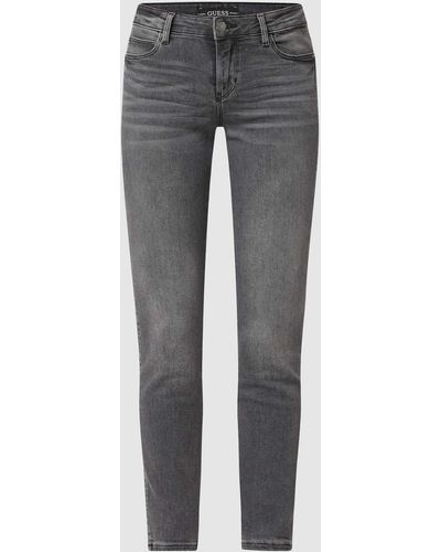 Guess Skinny Fit Jeans mit Stretch-Anteil Modell 'Curve X' - Grau