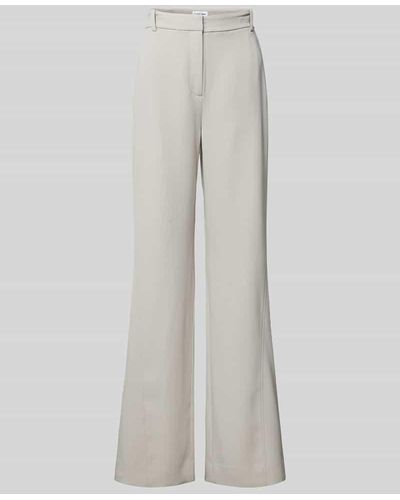 Calvin Klein Wide Leg Stoffhose mit Gürtelschlaufen - Weiß