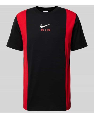 Nike T-Shirt mit Label-Print - Rot