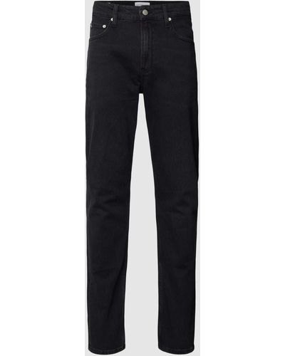 Calvin Klein Slim Fit Jeans mit Label-Details - Blau